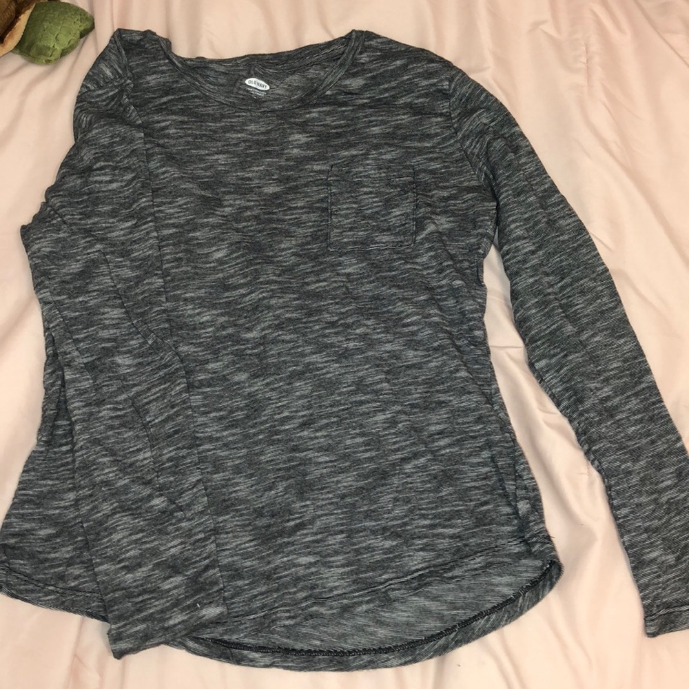 Gray Long-Sleeve T-Shirt with Front Pocket